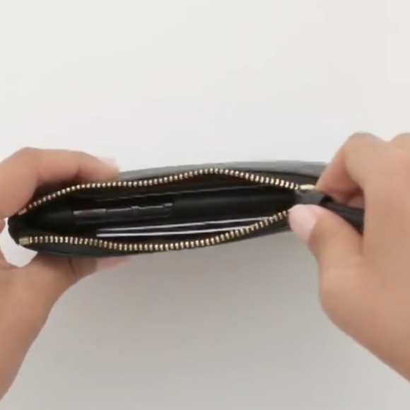 NWOT Coach Wristlet - Picture 9 of 11